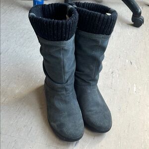Stylish gray Suede Boots